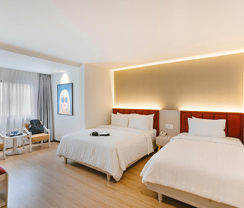 Deluxe Room - Image 2